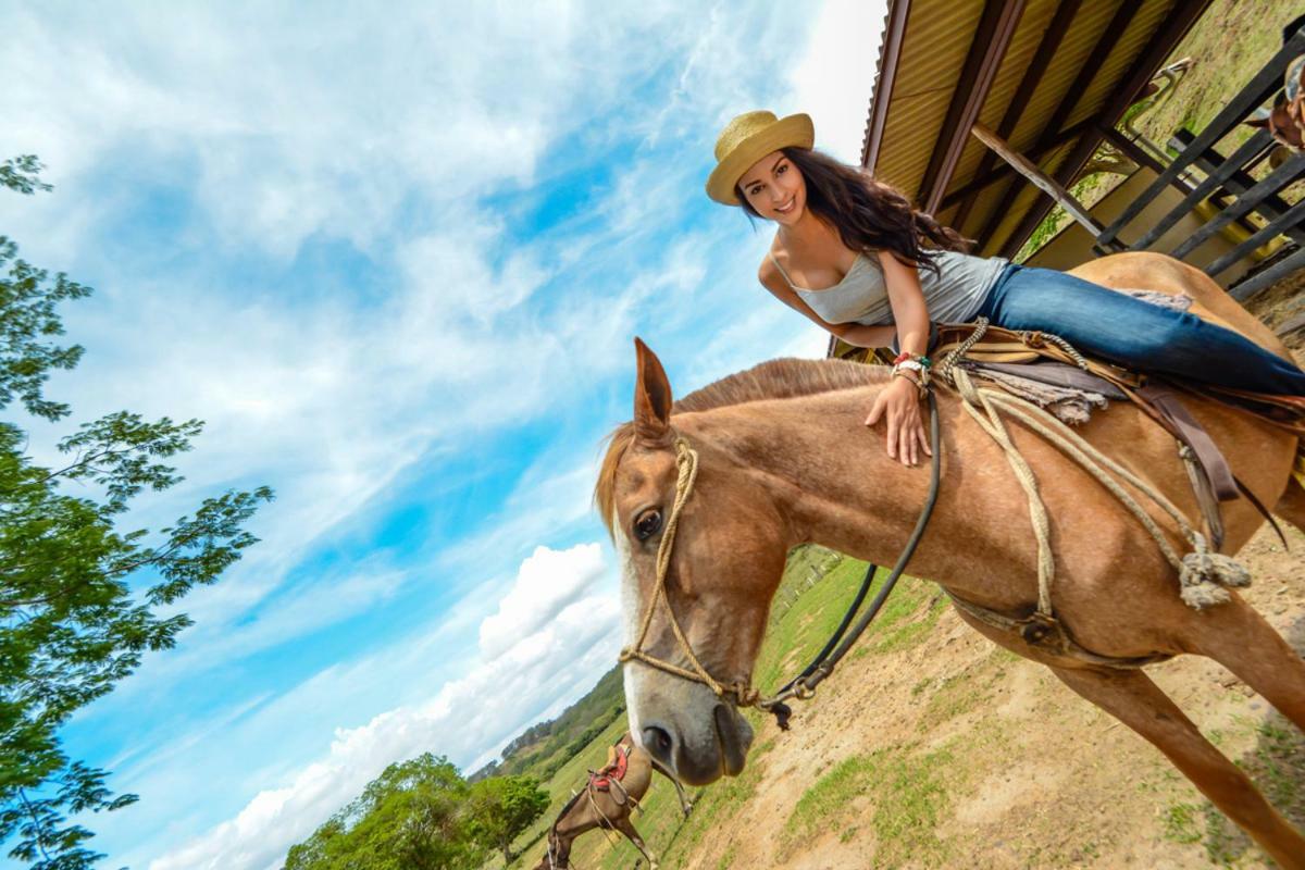 Vida Aventura Ranch Tanques Exterior foto
